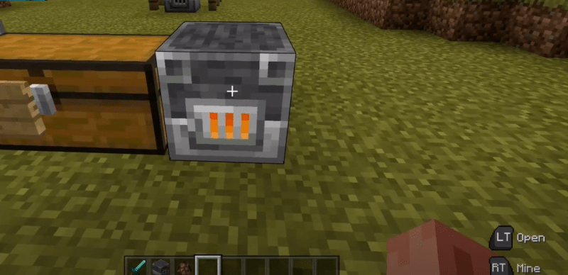 How to make a blast furnace in Minecraft