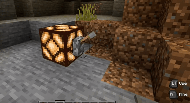 How to make a redstone lamp in Minecraft